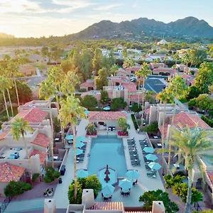 Resort The Scottsdale Plaza &